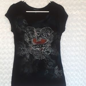 Womens graphic tee, size XL